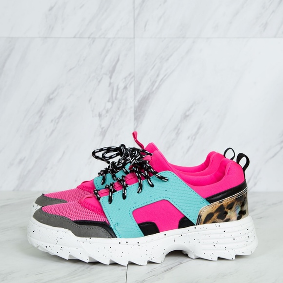 HOT🔥 Fuchsia Lace-Up Platform Lug Sole Sneakers - Picture 3 of 5